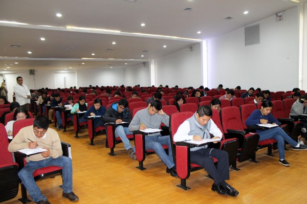La prueba también se realizó en el auditorio de la sede de Surco.