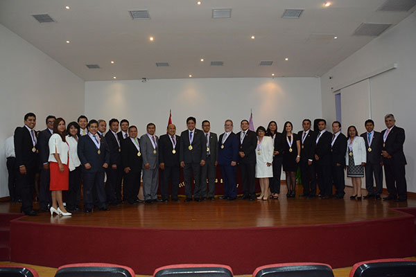 Foto oficial del Consejo Administrativo Nacional y el Consejo Nacional, al término de la ceremonia de juramentación.